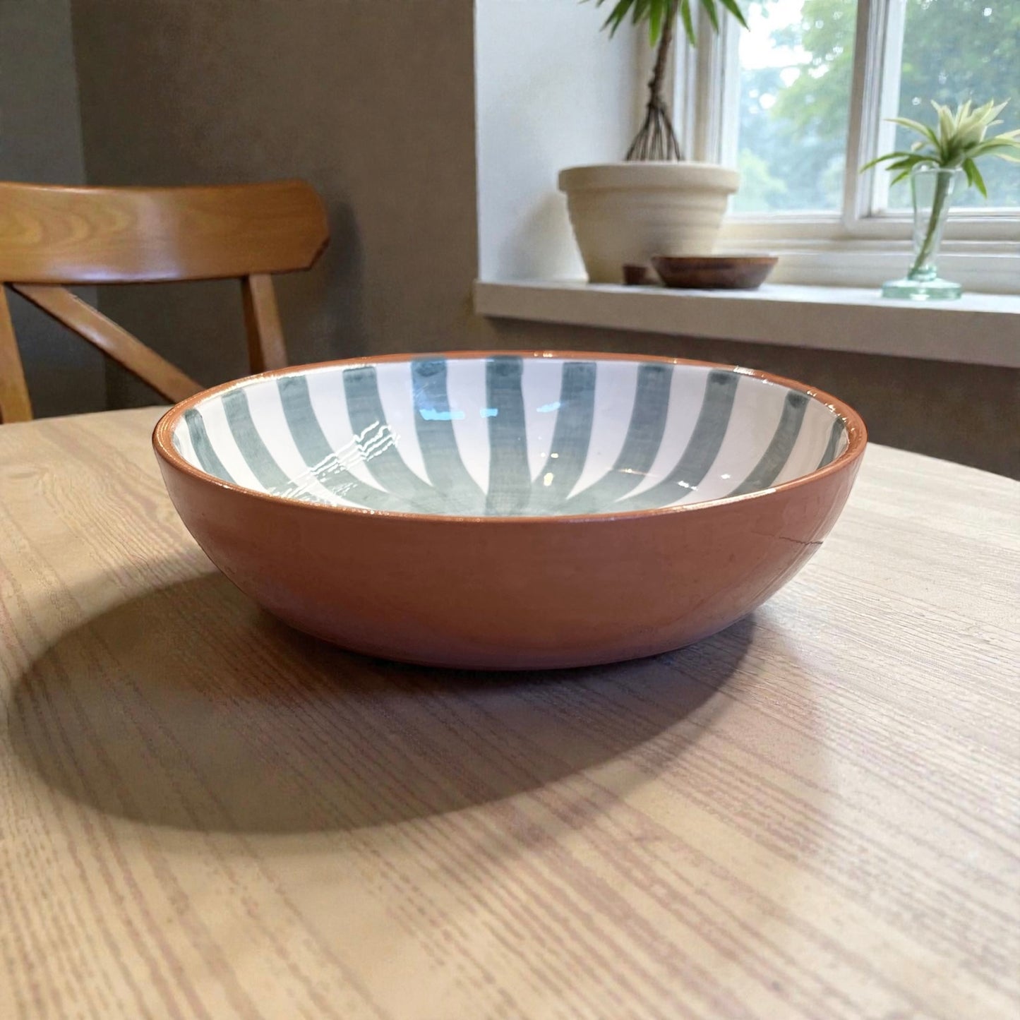Bol en grès artisanale rayures sauge