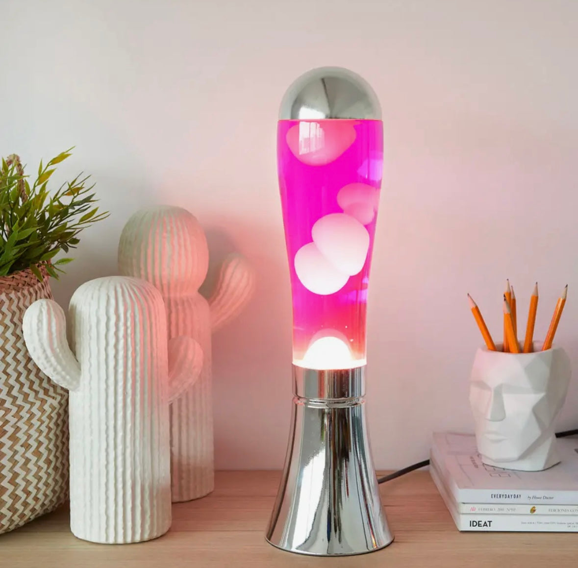 Lampe à Lave Magma Aluminium Argenté & Rose – 45 cm